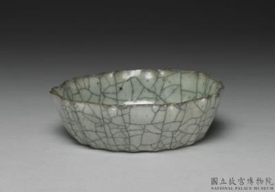 图片[3]-Peony-rimmed brush washer with moon-white glaze, Ge ware, Southern Song to Yuan dynasty (1127-1368)-China Archive